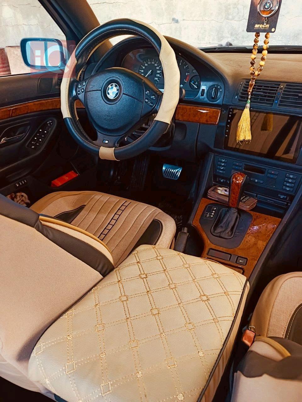 بی ئێم دەبڵیو سیریەس 5